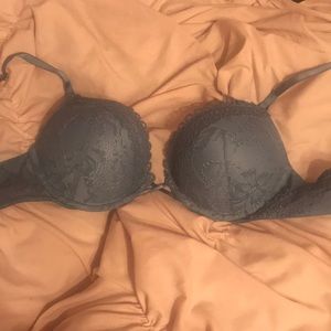 Victoria’s Secret Bombshell blue lace bra, 32C